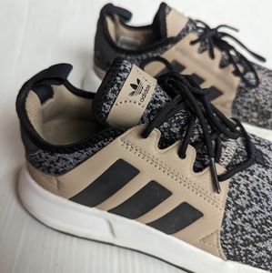 adidas b37930